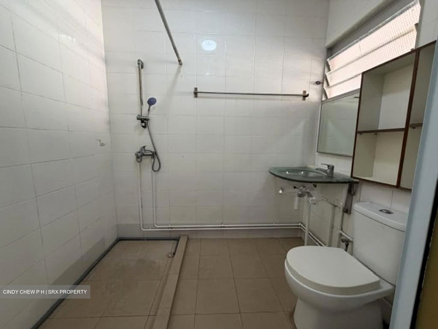 Blk 325 Tampines Street 32 (Tampines), HDB Executive #612000741